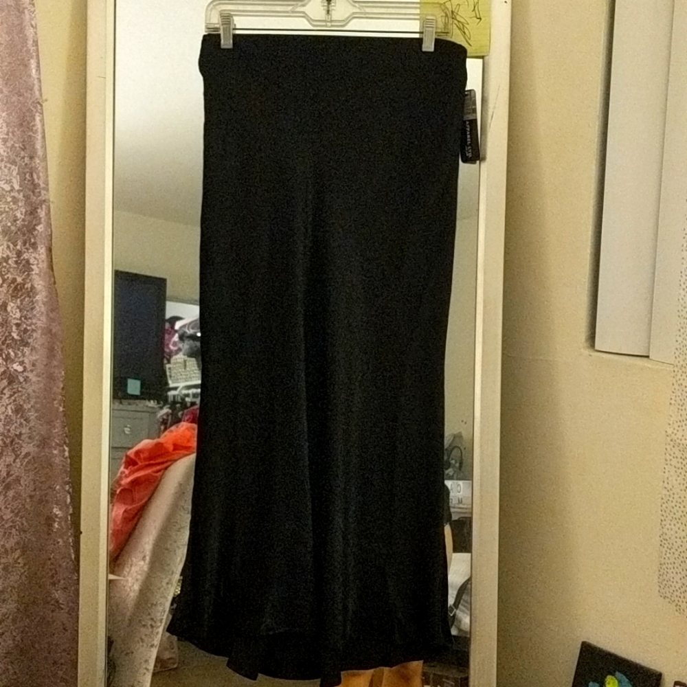 Long shiny skirt